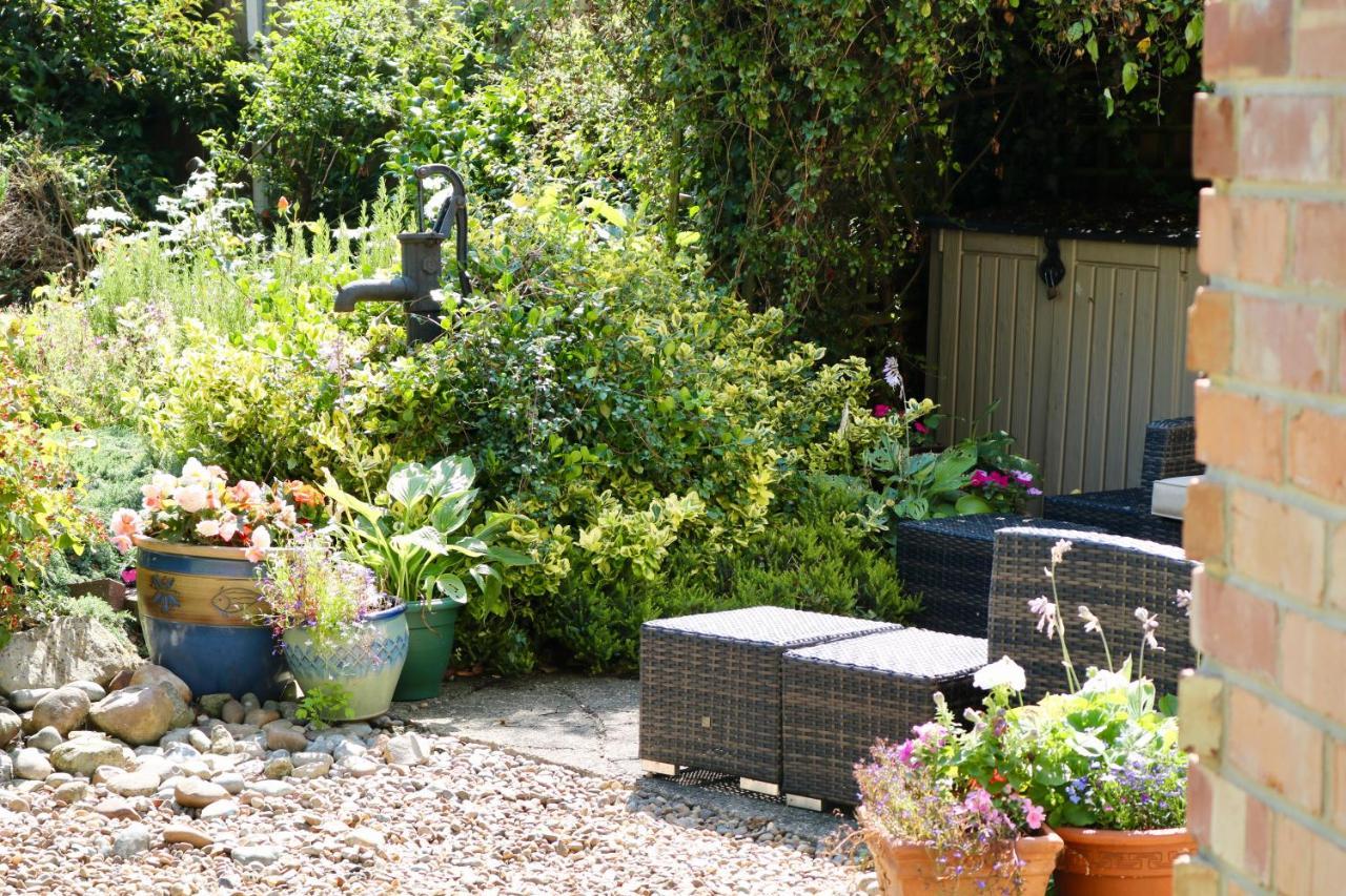The Cottage Hotel Bradmore  Екстериор снимка
