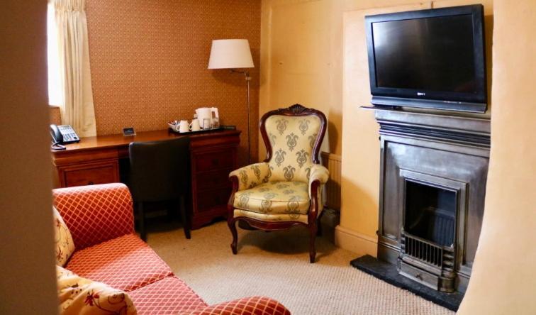 The Cottage Hotel Bradmore  Екстериор снимка