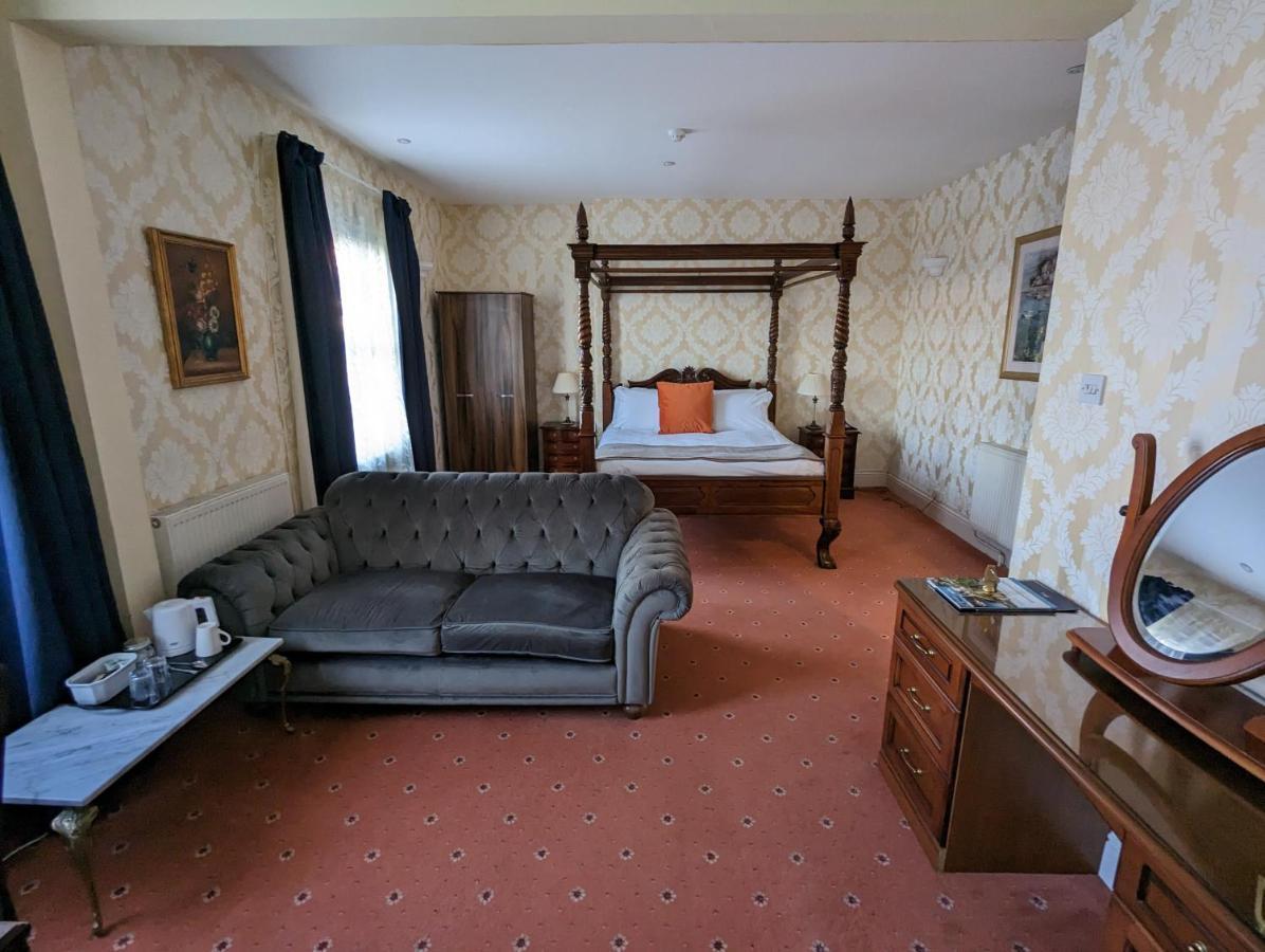 The Cottage Hotel Bradmore  Екстериор снимка