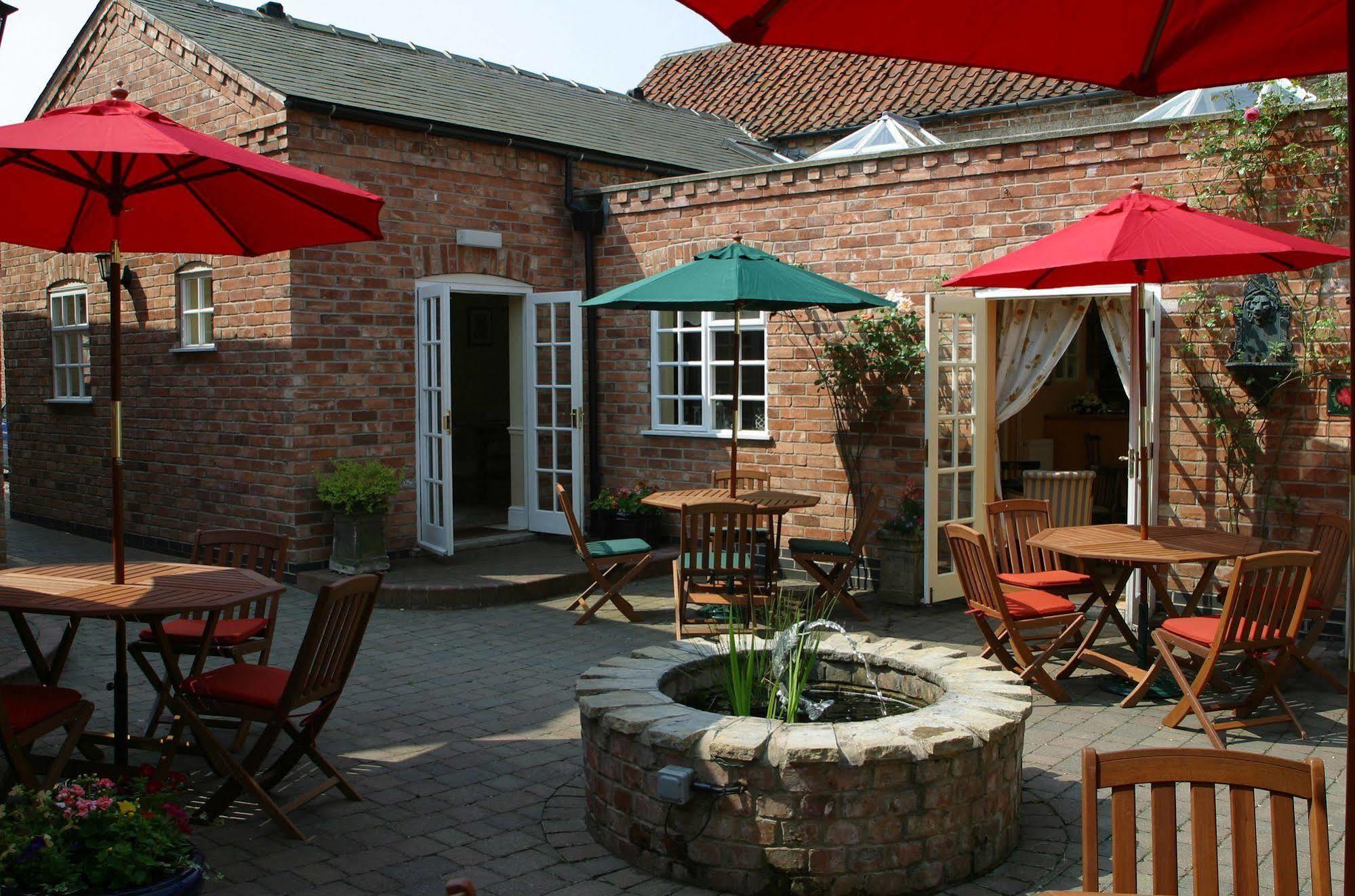The Cottage Hotel Bradmore  Екстериор снимка