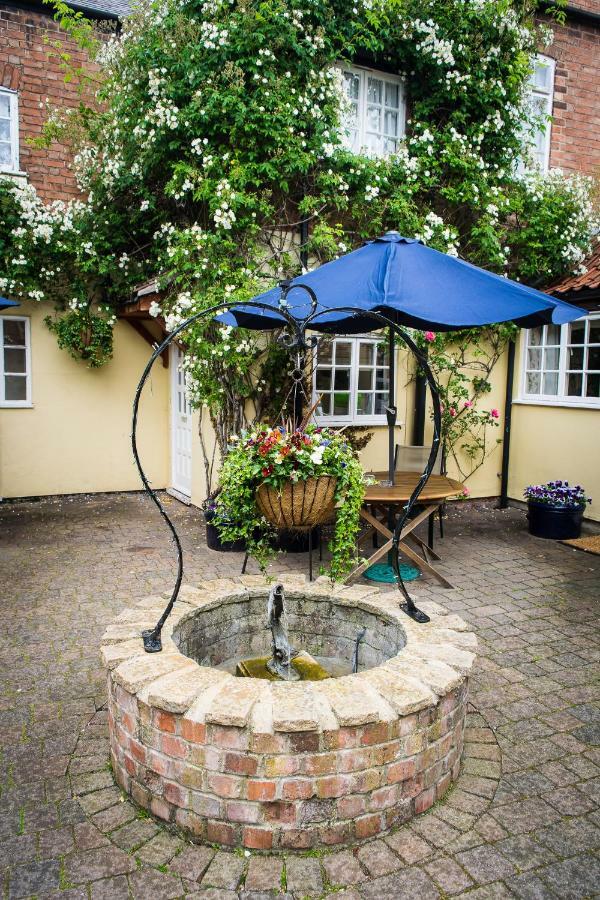 The Cottage Hotel Bradmore  Екстериор снимка